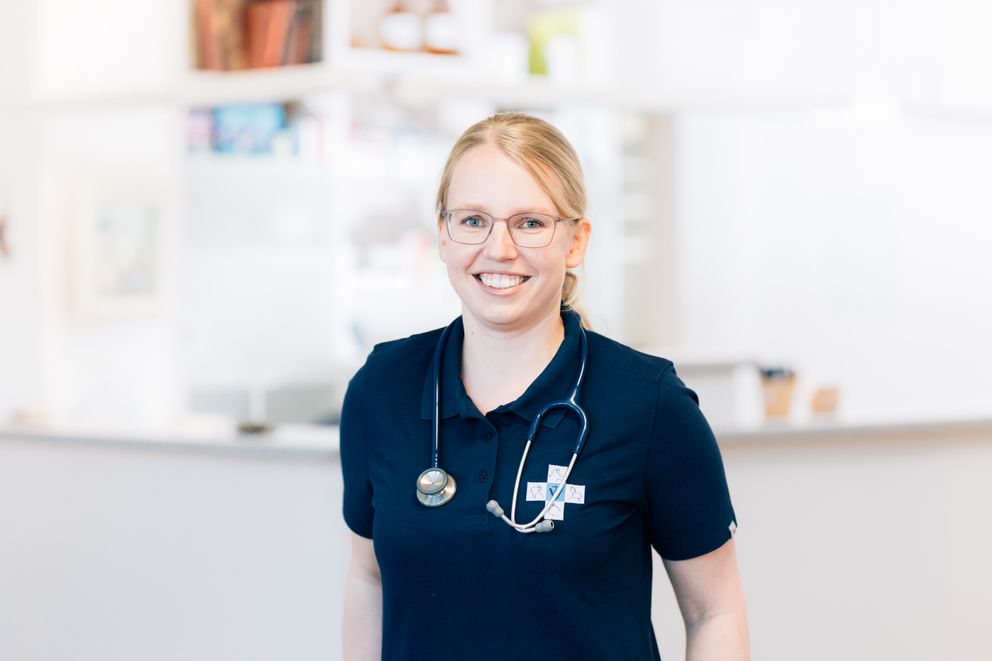 Helen Pante, Fachtierärztin für Kleintiere